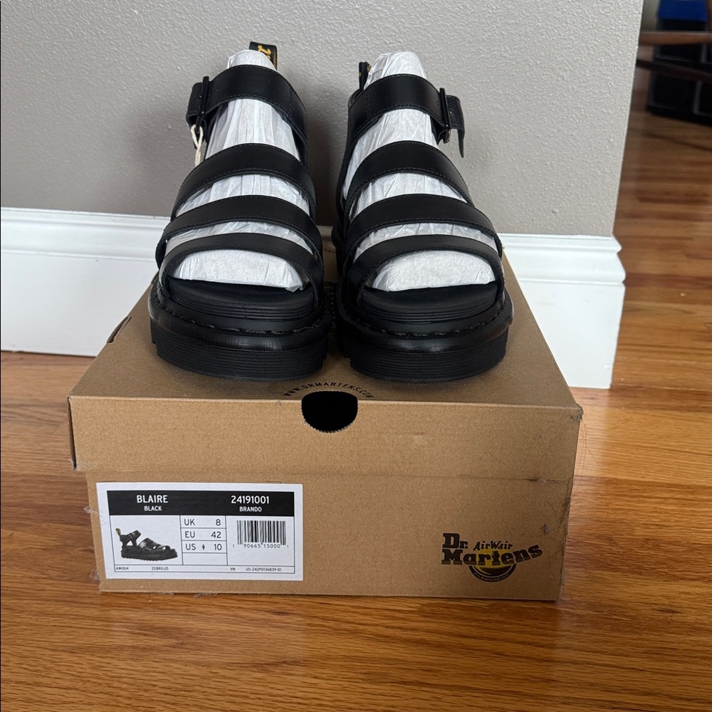 Doc Martens Blaire Sandals size 10 NEVER WORN